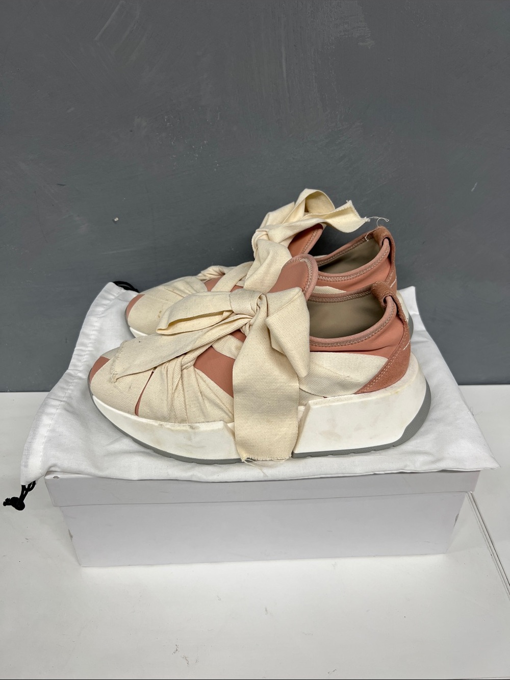 Maison Margiela Cream and Dusty Rose Ribbon-Detail Platform Sneakers